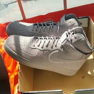 nike air force 1 lv8 grey suede
